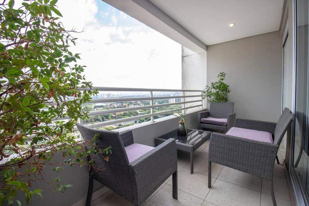 BHomy Pinheiros Moderno varanda e vista VR166 São Paulo Exterior foto