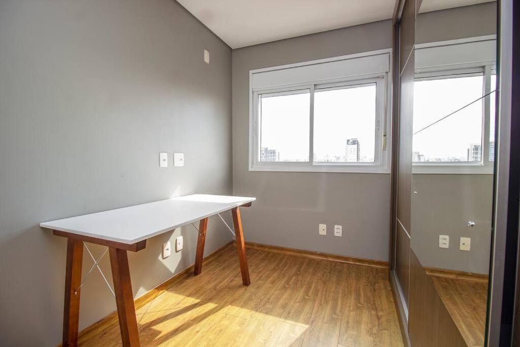 BHomy Pinheiros Moderno varanda e vista VR166 São Paulo Exterior foto